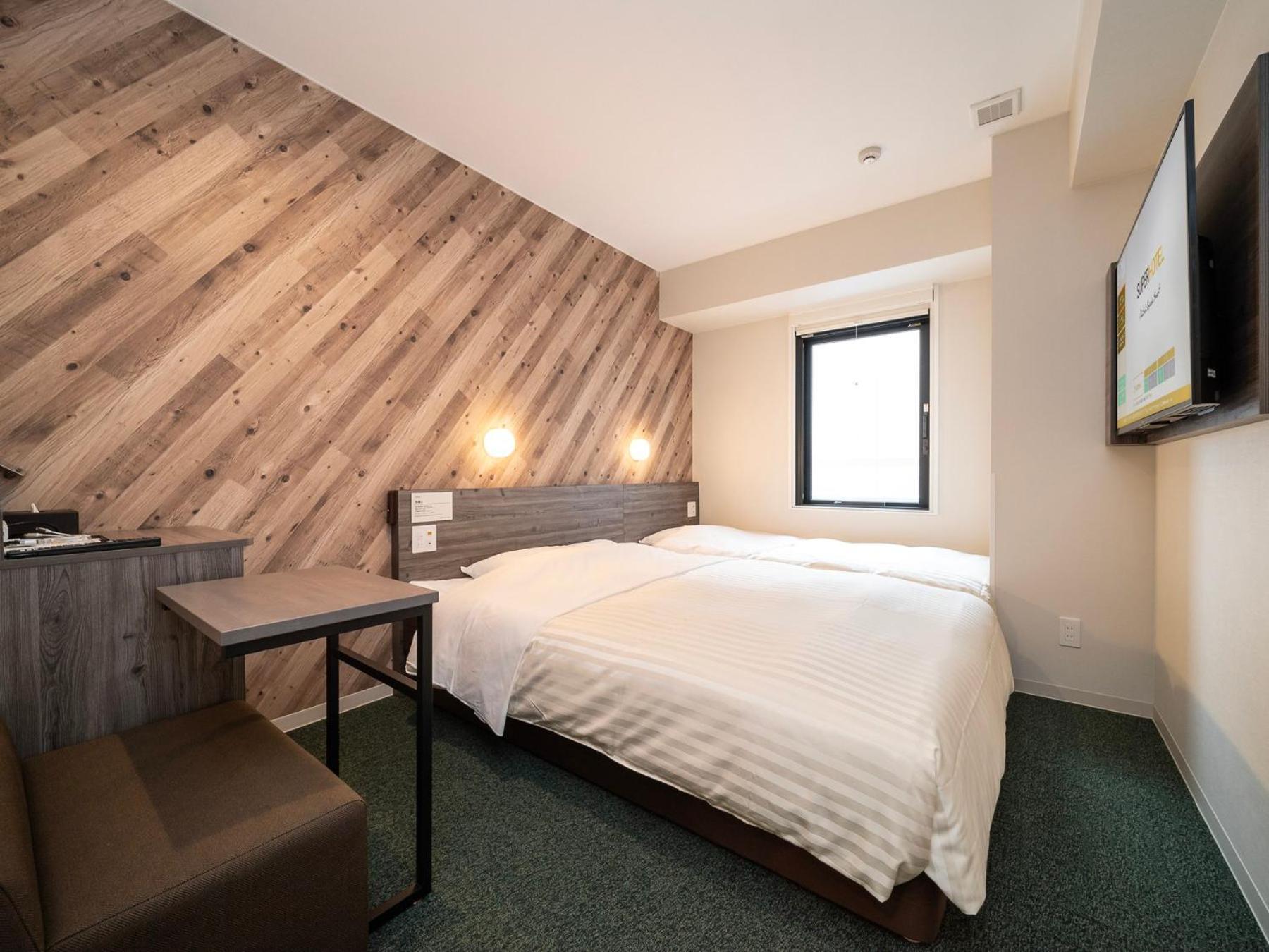 Super Hotel Kumamoto Ekimae Natural Hot Springs Екстер'єр фото
