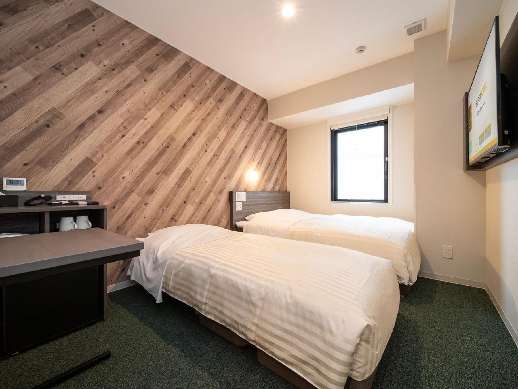 Super Hotel Kumamoto Ekimae Natural Hot Springs Екстер'єр фото