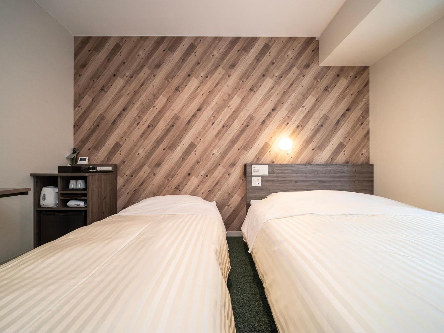 Super Hotel Kumamoto Ekimae Natural Hot Springs Екстер'єр фото